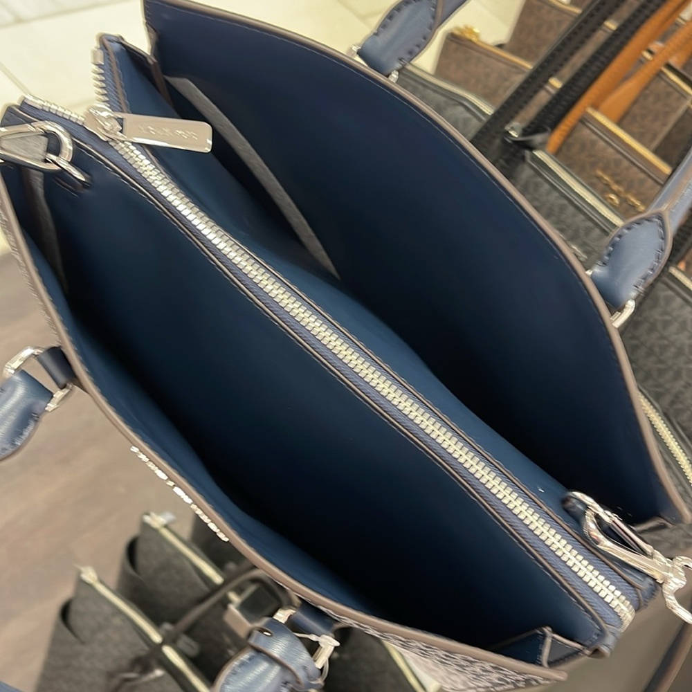 MICHAEL KORS Sheila Medium Ombré Signature Logo CZ Satchel Crossbody 
Navy 
NWT - Picture 10 of 16